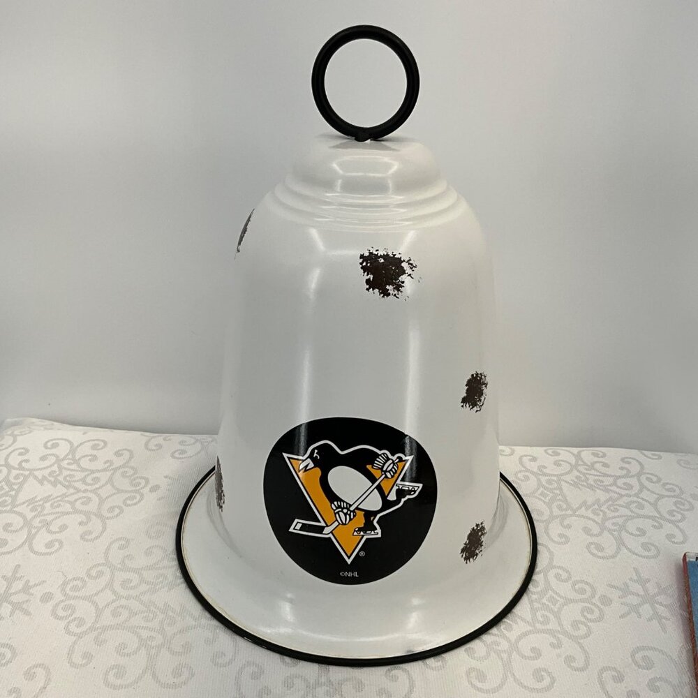 Vintage Pittsburgh Penguins‎ NHL Metal Bell Decor